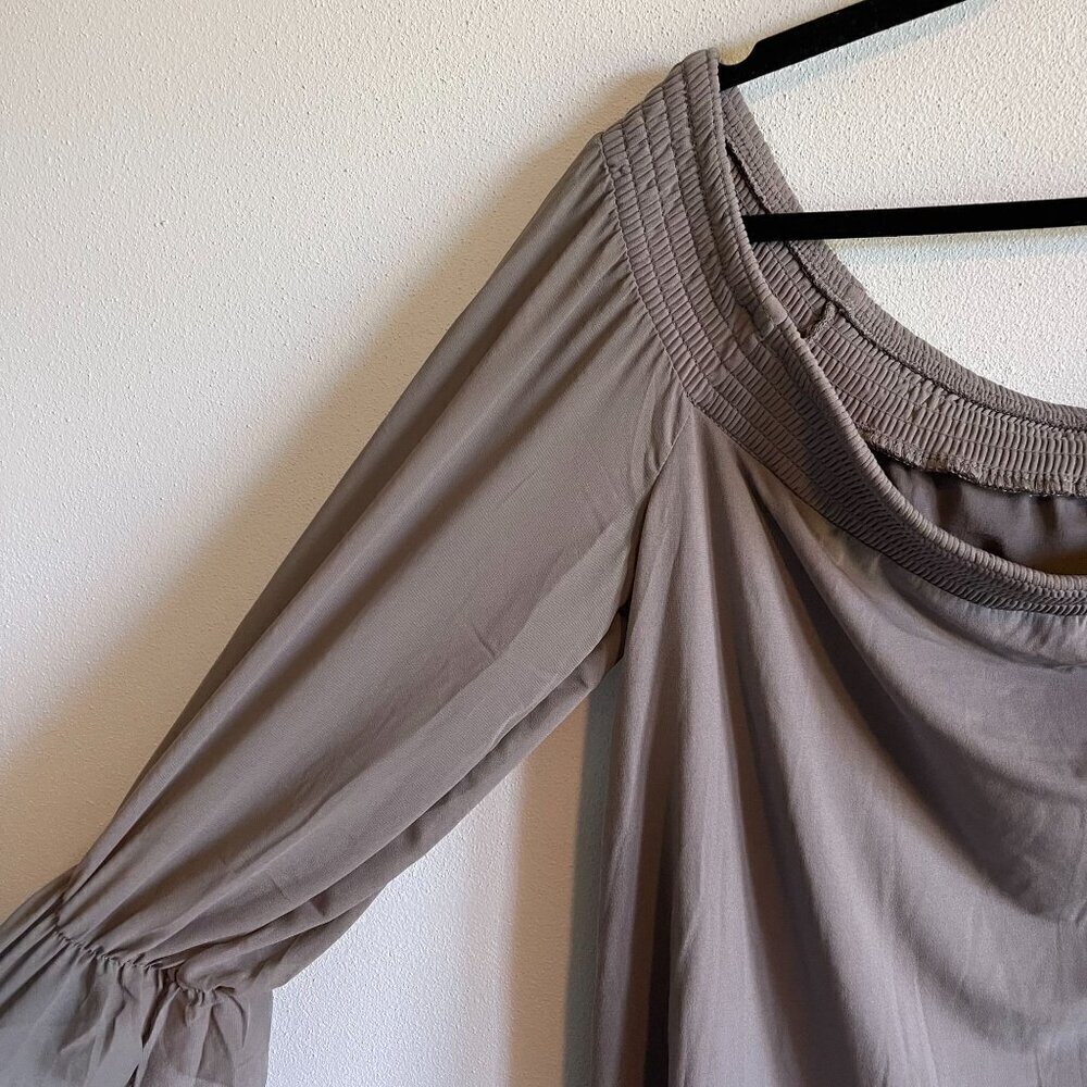 NWT Torrid Womens Gray Studio Knit Off Shoulder Smocked Chiffon Swing Top Large - Picture 7 of 13